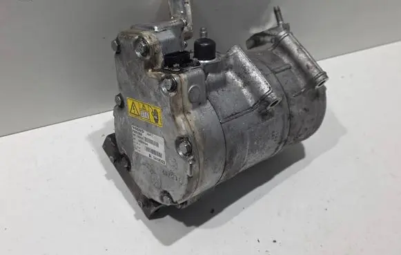Volvo V60 Air conditioning (A/C) compressor (pump) 36012859