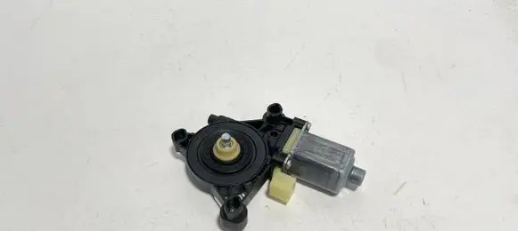 Audi Q2 - Front door window regulator motor 5Q0959801B 37399