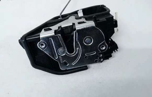 BMW 5 F10 F11 Rear door lock 7202147 A046998