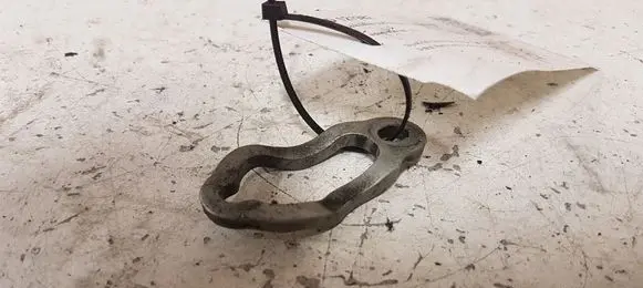 Volvo V50 Fuel Injector clamp holder