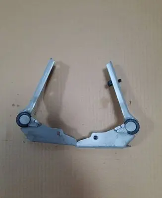 Volkswagen Polo IV 9N3 Engine bonnet/hood hinges 6Q0823302B