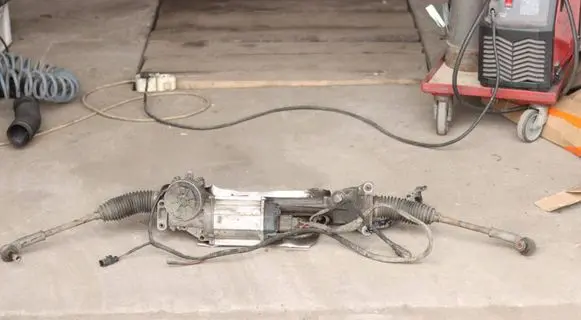 Volkswagen Touran I Steering rack 1K1