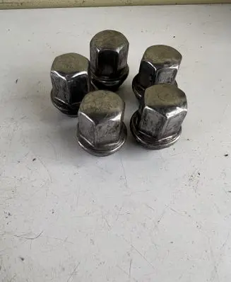 Jeep Grand Cherokee Nuts/bolts 