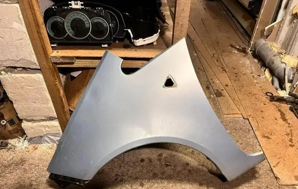 Mitsubishi Colt Fender