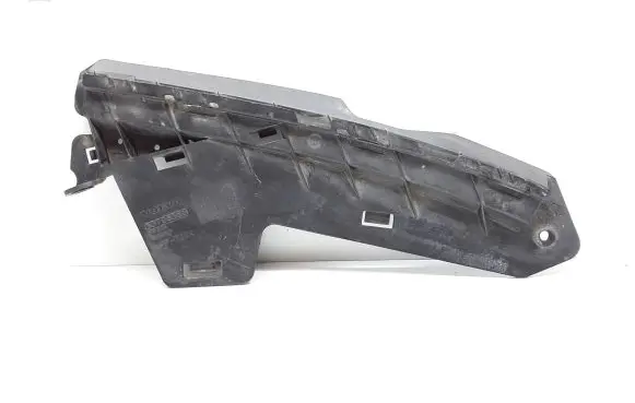 Volvo XC70 Front bumper mounting bracket 30796388