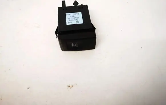 Volkswagen New Beetle Windscreen/window heater switch 1c0959621
