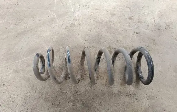 Jaguar XE Rear coil spring GX735534AA