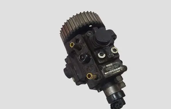 Opel Vectra C Fuel injection high pressure pump 0445010184 55209063