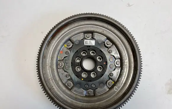 Volkswagen Jetta USA Flywheel 06K105266AC