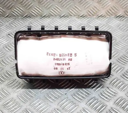 Tesla Model S Passenger airbag 2482176 2420655AC