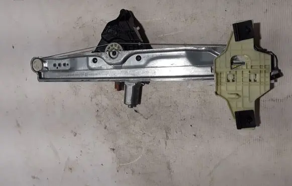 Dacia Jogger Front door window regulator with motor 807218548R