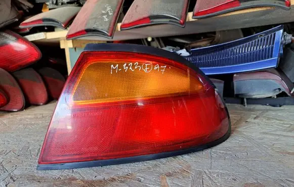 Mazda 323 F Rear/tail lights 0431439