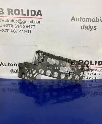 Volkswagen PASSAT B7 Front bumper mounting bracket 3AA807178