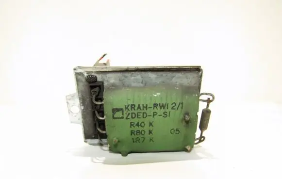 Volkswagen Transporter - Caravelle T4 Heater blower fan relay 701959263