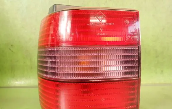 Volkswagen PASSAT B4 Rear/tail lights 3A9945111B