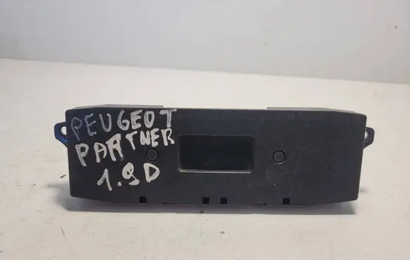 Peugeot Partner Screen/display/small screen