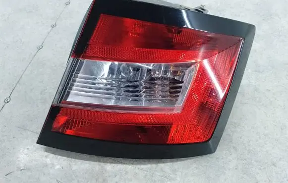 Skoda Fabia Mk3 (NJ) Rear/tail lights 6V6945096