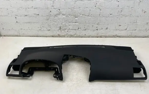Toyota Avensis T270 Dashboard 0501105021
