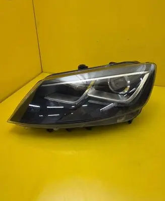 Seat Alhambra (Mk2) Headlight/headlamp 7N5941751