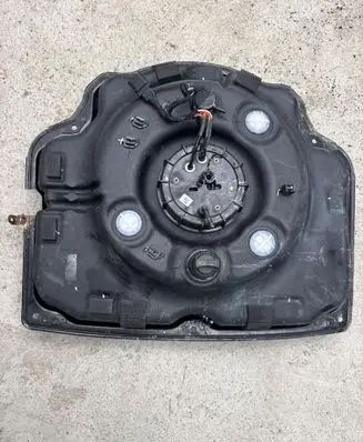 Porsche Cayenne (92A) AdBlue liquid reservoir 7P0131877C 0444050167 1150310064237