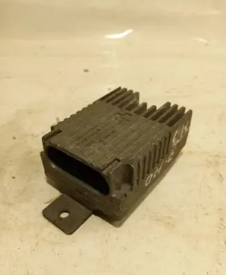 Mercedes-Benz A W168 Coolant fan relay A0275458032 E5001004