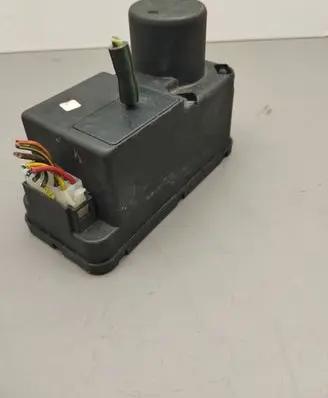 Volkswagen PASSAT B4 Central locking vacuum pump 357962257