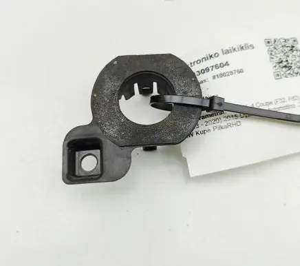 BMW 4 F32 F33 Front parking sensor holder (PDC) 7428729