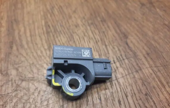 KIA Sportage Airbag deployment crash/impact sensor 95920B4000