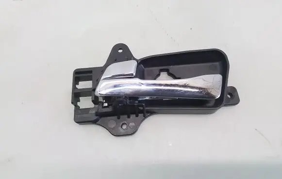 Hyundai i30 Front door interior handle 82613FD000