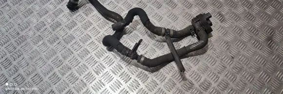 Mercedes-Benz C W205 Engine coolant pipe/hose