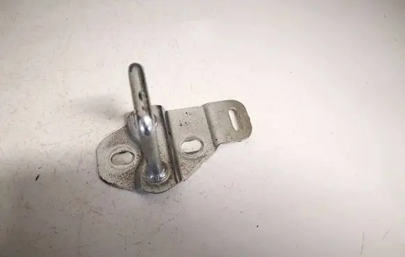 Mercedes-Benz A W169 Front door lock loop/hook striker 
