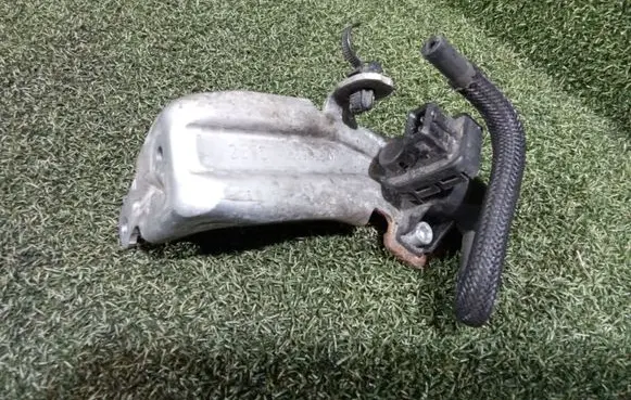 Renault Trafic III (X82) Turbo solenoid valve 37260R