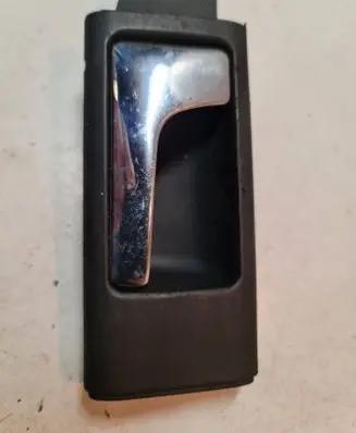 Audi A6 S6 C4 4A Front door interior handle 4A0837019B