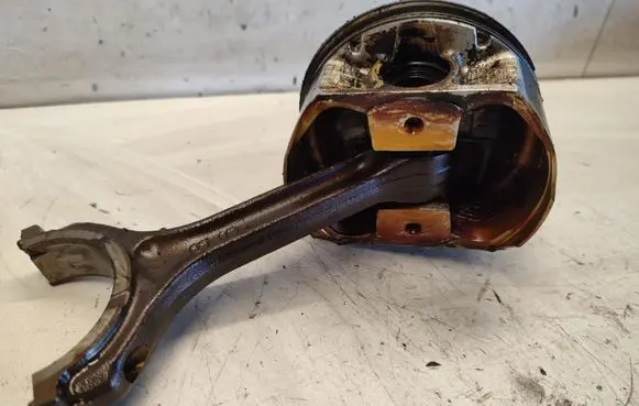 Nissan Murano Z50 Piston 