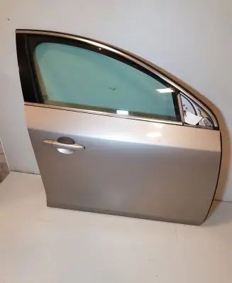 Volvo V60 Front door