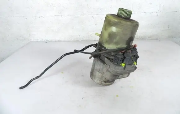 Seat Ibiza III (6L) Power steering pump 6Q0423156AB