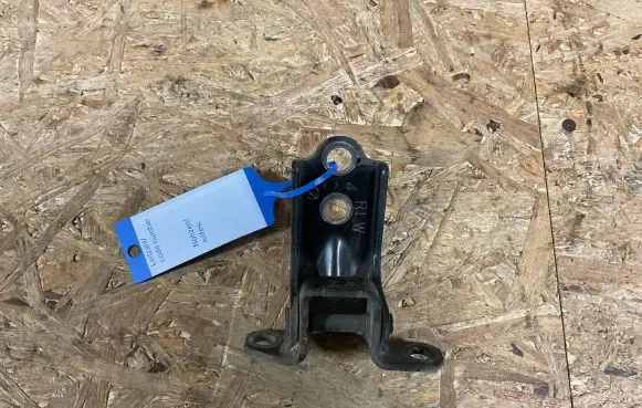 Subaru Legacy Rear door lower hinge