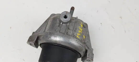 BMW 1 E81 E87 Engine mount bracket 139811 13981112