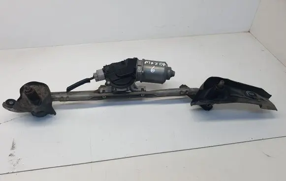 Mazda 6 Front wiper linkage and motor 1593001431