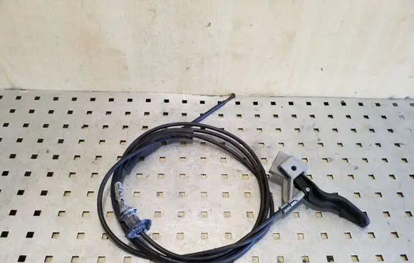 Engine bonnet (hood) release handle