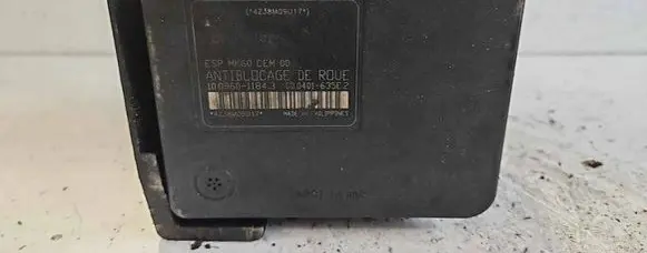 Peugeot 207 ABS Pump 10096011843 000401635E2 4Z38M09U17