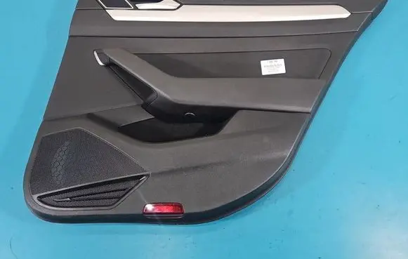 Volkswagen PASSAT B8 Coupe rear side trim panel 19701978121 IMPRK1569780