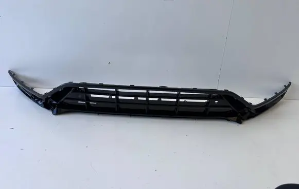 Volvo XC90 Front bumper lower grill 32345457