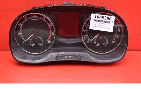 Skoda Fabia Mk1 (6Y) Speedometer (instrument cluster) 6V0920740E