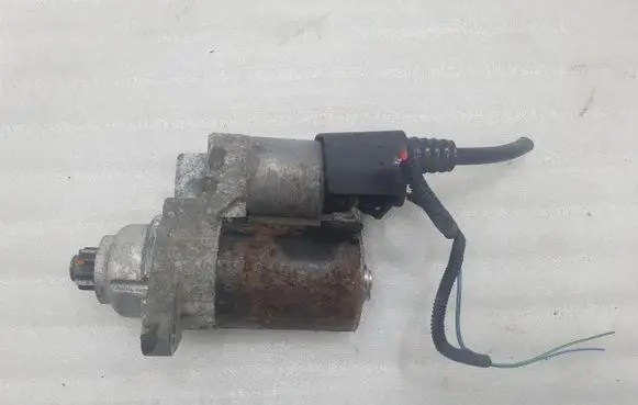 Volkswagen Polo IV 9N3 Starter motor 0001123028