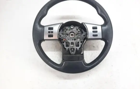 Nissan Navara D40 Steering wheel