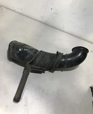 Audi Q7 4L Air intake duct part 7L6129609