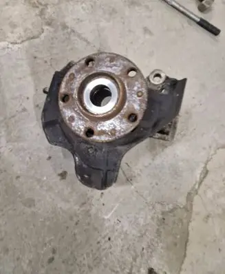 Fiat Ducato Front wheel hub spindle knuckle