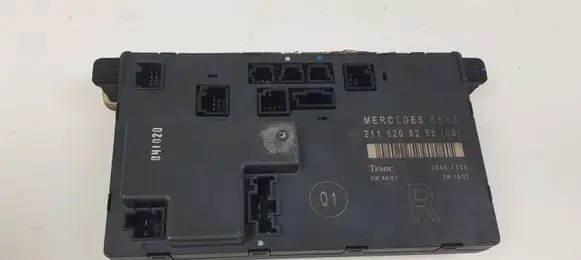 Mercedes-Benz E W211 Door control unit/module 2118208285