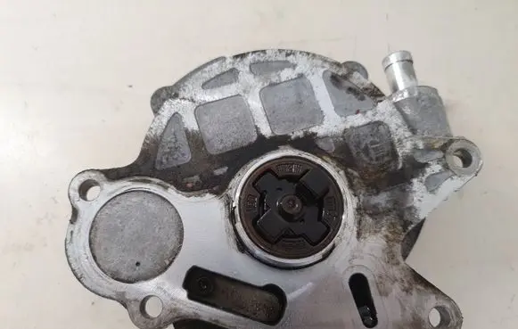 Audi A6 S6 C7 4G Vacuum pump 03L145100F